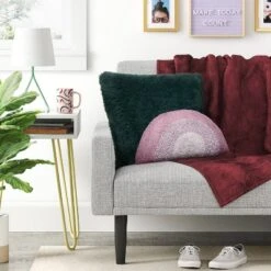 Faux Fur Throw Pillow - Room Essentialsā¢