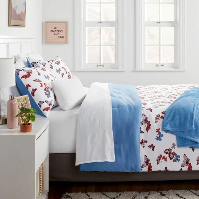 Butterfly Print Microfiber Decorative Bed Set With Throw Blue/Red/White - Room Essentialsā¢